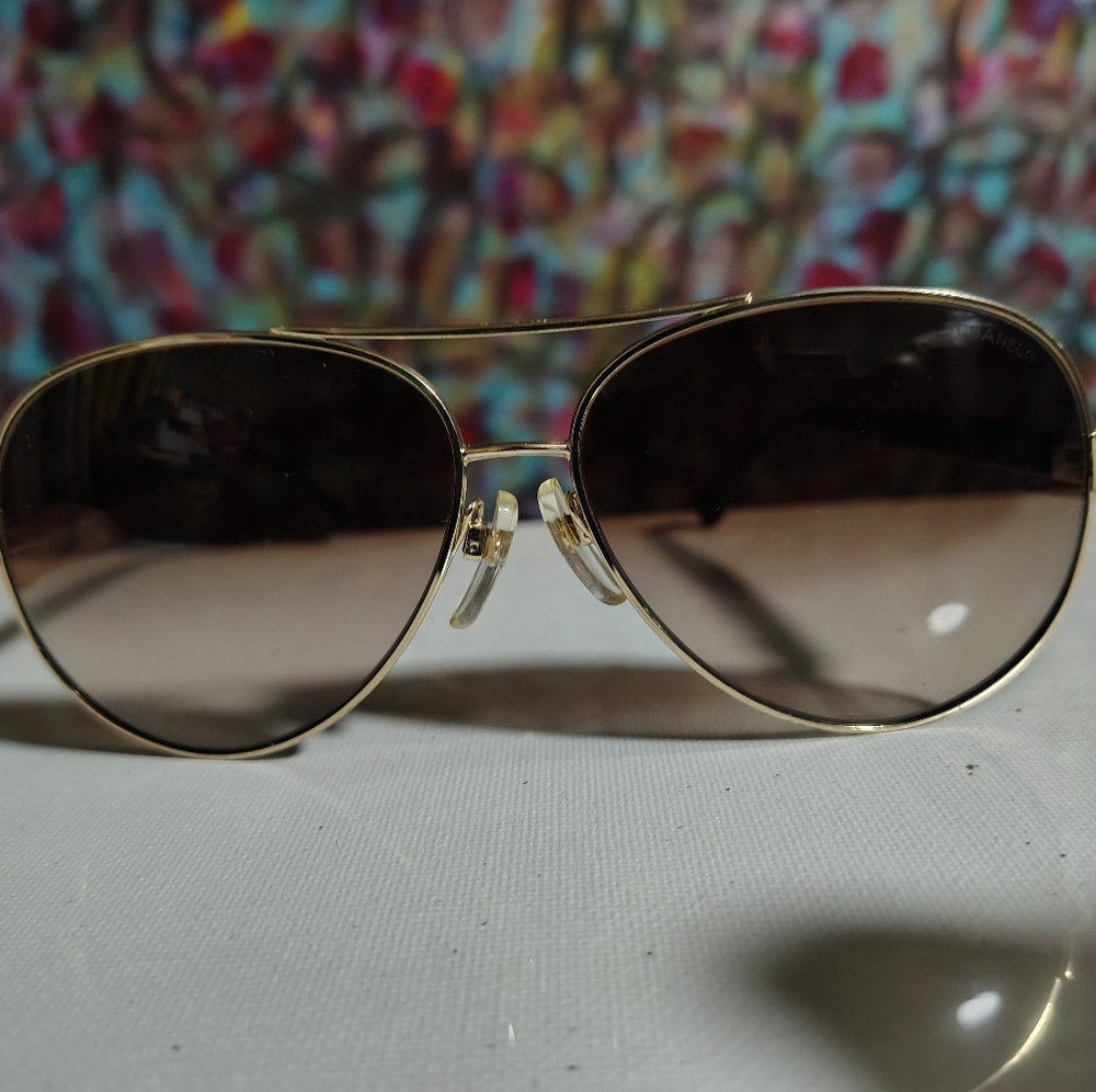 CHANEL AVIATOR sunglasses, π―% Authentic ( Firm $$,π²π₯) - Picture 3 of 14